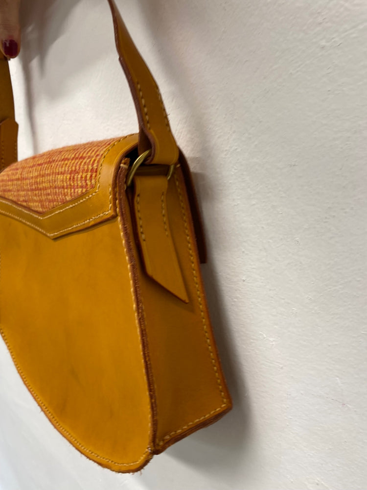 Fabulous Harris Tweed Islander Saddle Bag One size Mustard BS001