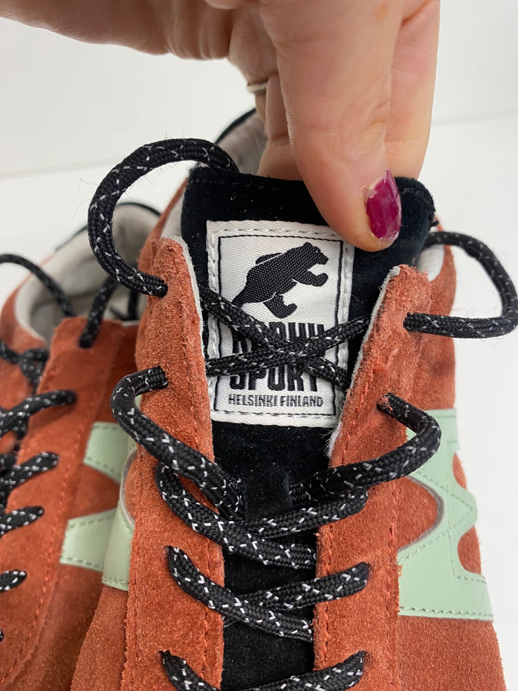 Fabulous KARHU Trampas Sneakers UK5 Rust & Mint