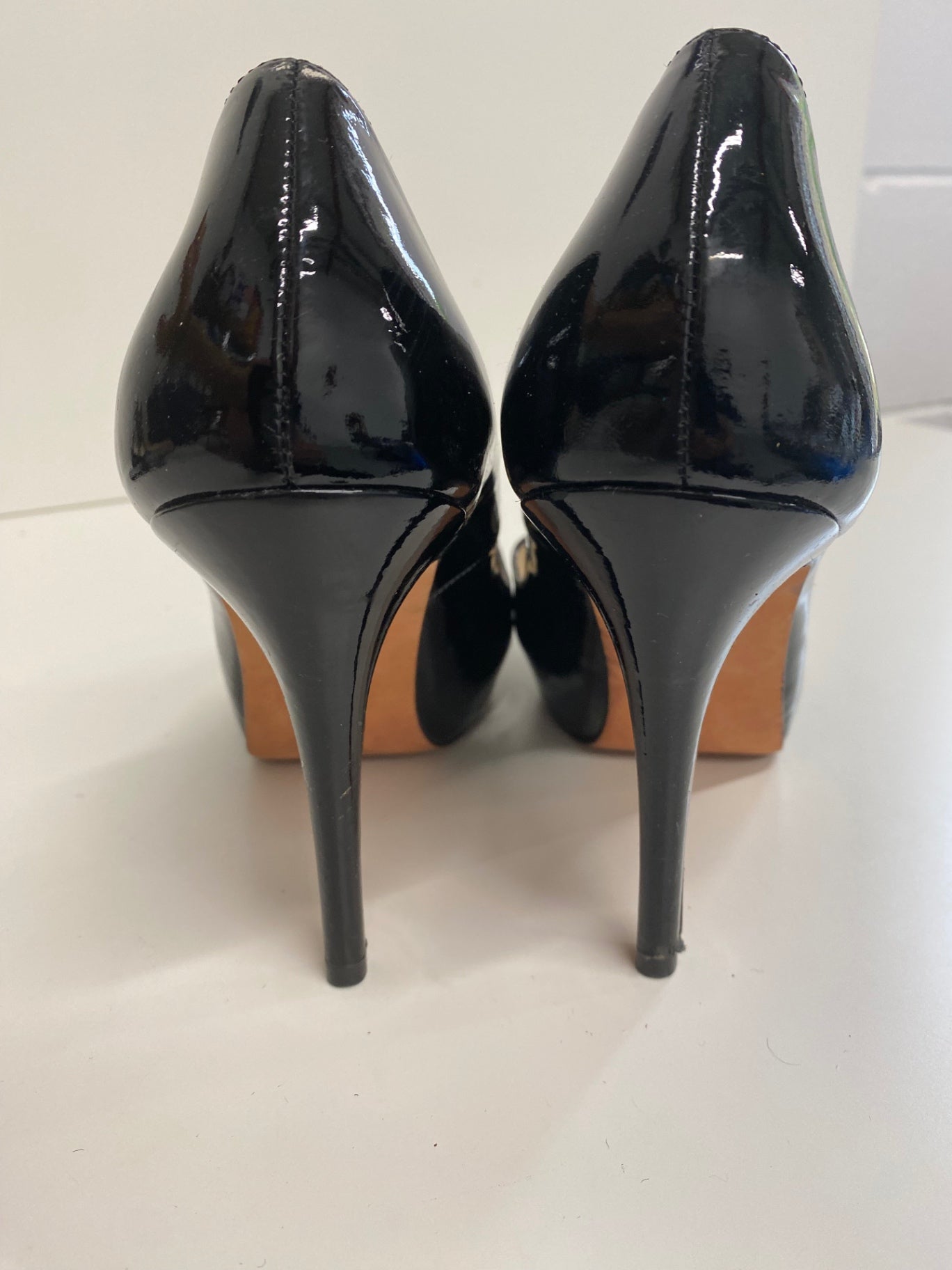 Fabulous L.K. Bennett classic Peep toe stilleto Pumps Uk7 Black Classic GM143