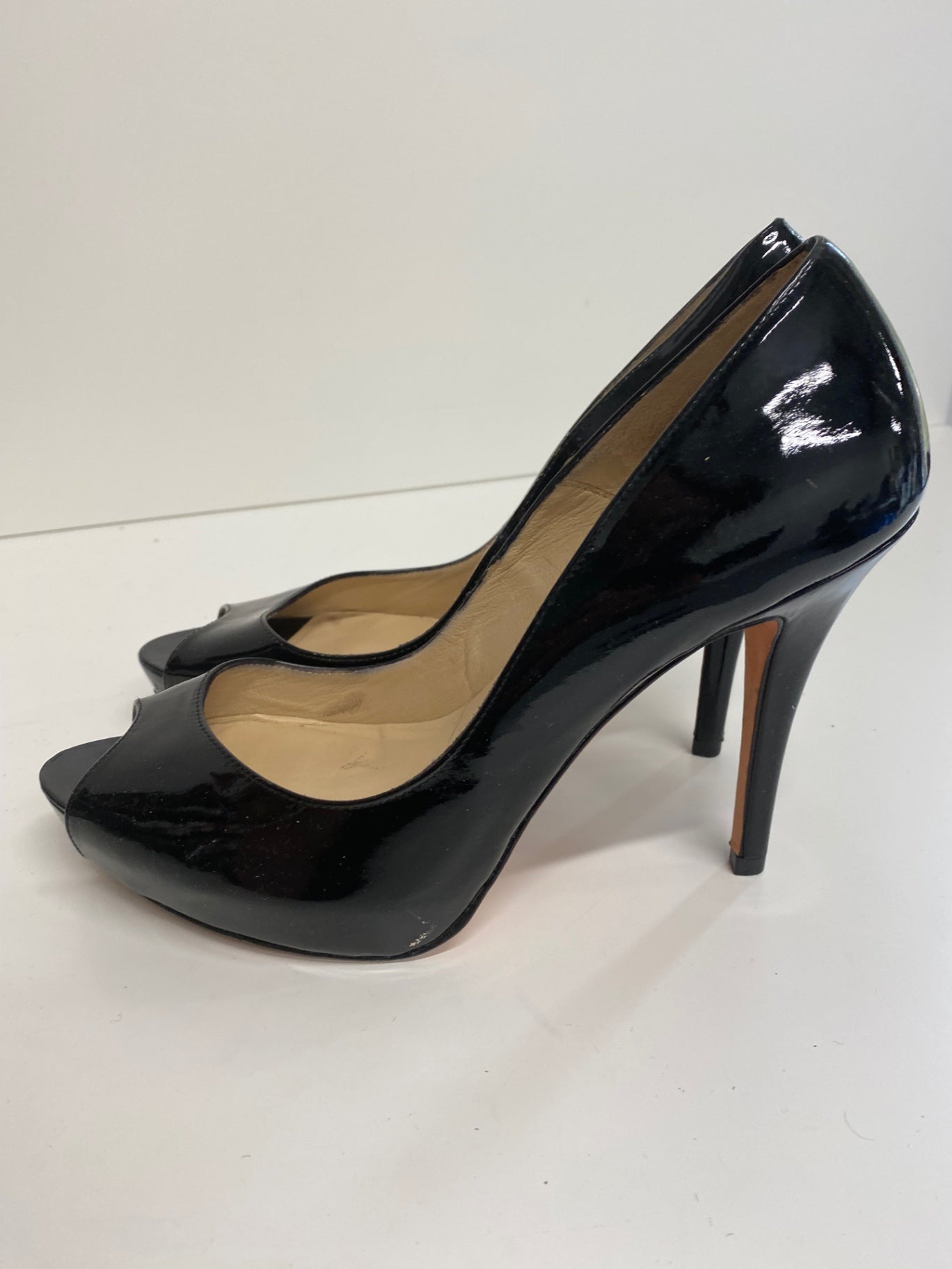 Fabulous L.K. Bennett classic Peep toe stilleto Pumps Uk7 Black Classic GM143