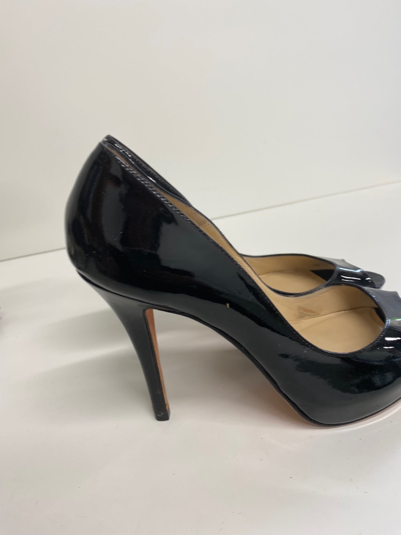 Fabulous L.K. Bennett classic Peep toe stilleto Pumps Uk7 Black Classic GM143