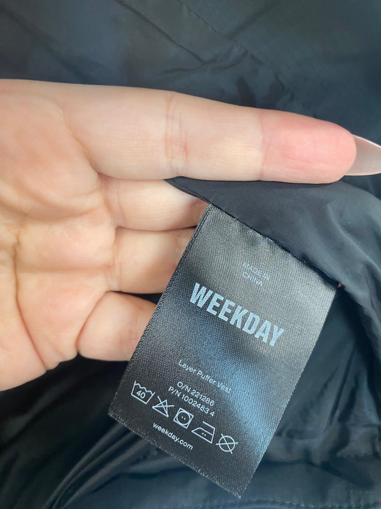 Fabulous Weekday Layer Back Oversize Puffer Vest UK L GM143