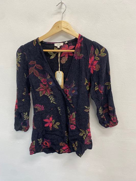 Fabulous Fat Face Blouse Uk 8 Navy pink floral new LG276