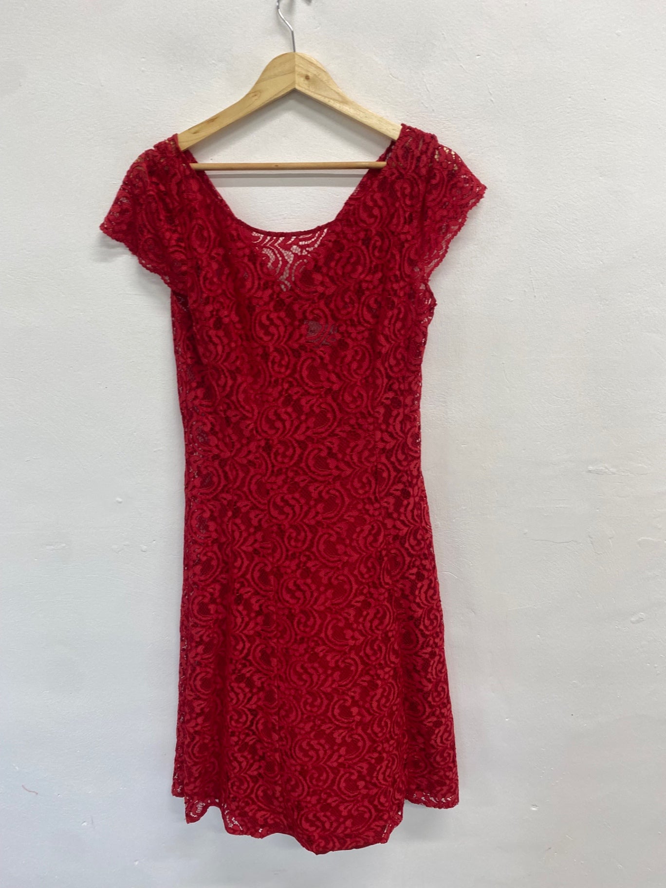 Fabulous Phase Eight Dress UK 14 Red lace overlay formal LG276