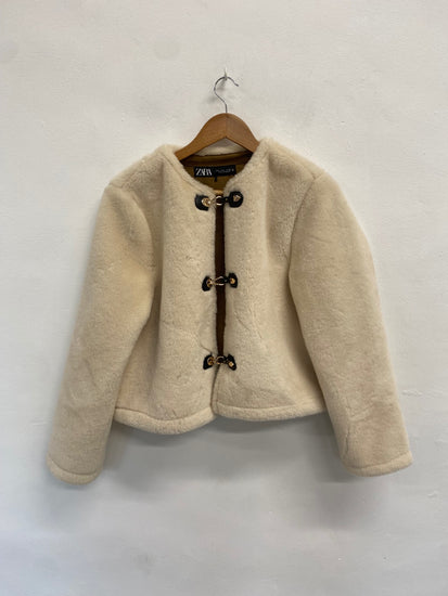 Fabulous ZARA Jacket UK L Cream fur toggle VW001