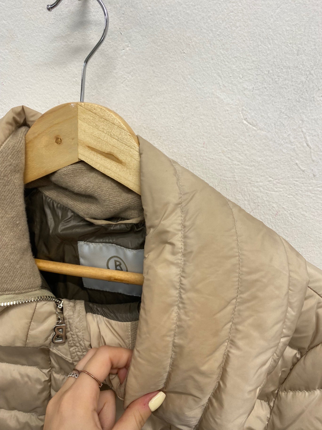 Fabulous Bognar Puffer Jacket UK 12 Beige down lined cashmere blend LG276