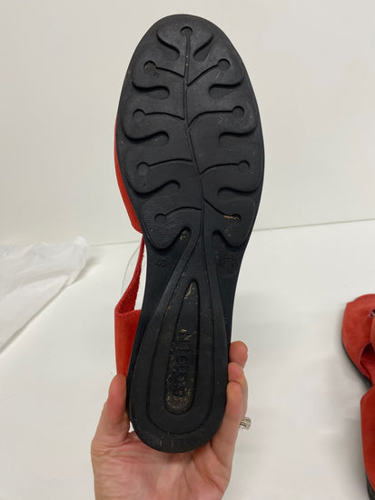 Fabulous Arche suede small wedge Sandals Uk7 Red SO001