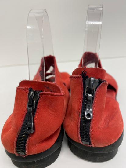 Fabulous Arche suede small wedge Sandals Uk7 Red SO001