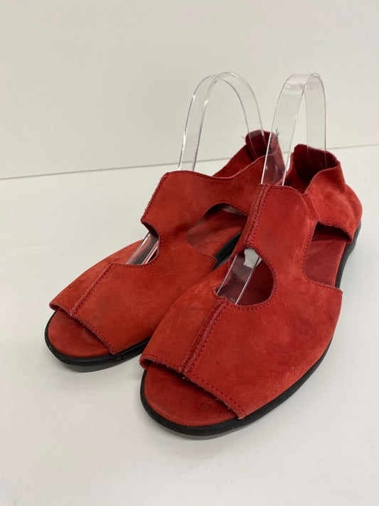 Fabulous Arche suede small wedge Sandals Uk7 Red SO001