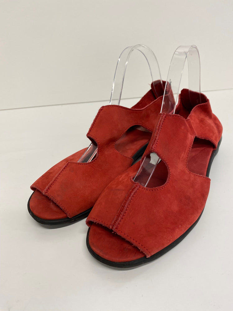 Fabulous Arche suede small wedge Sandals Uk7 Red SO001