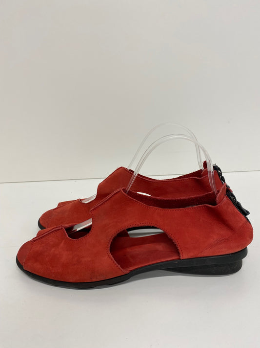 Fabulous Arche suede small wedge Sandals Uk7 Red SO001