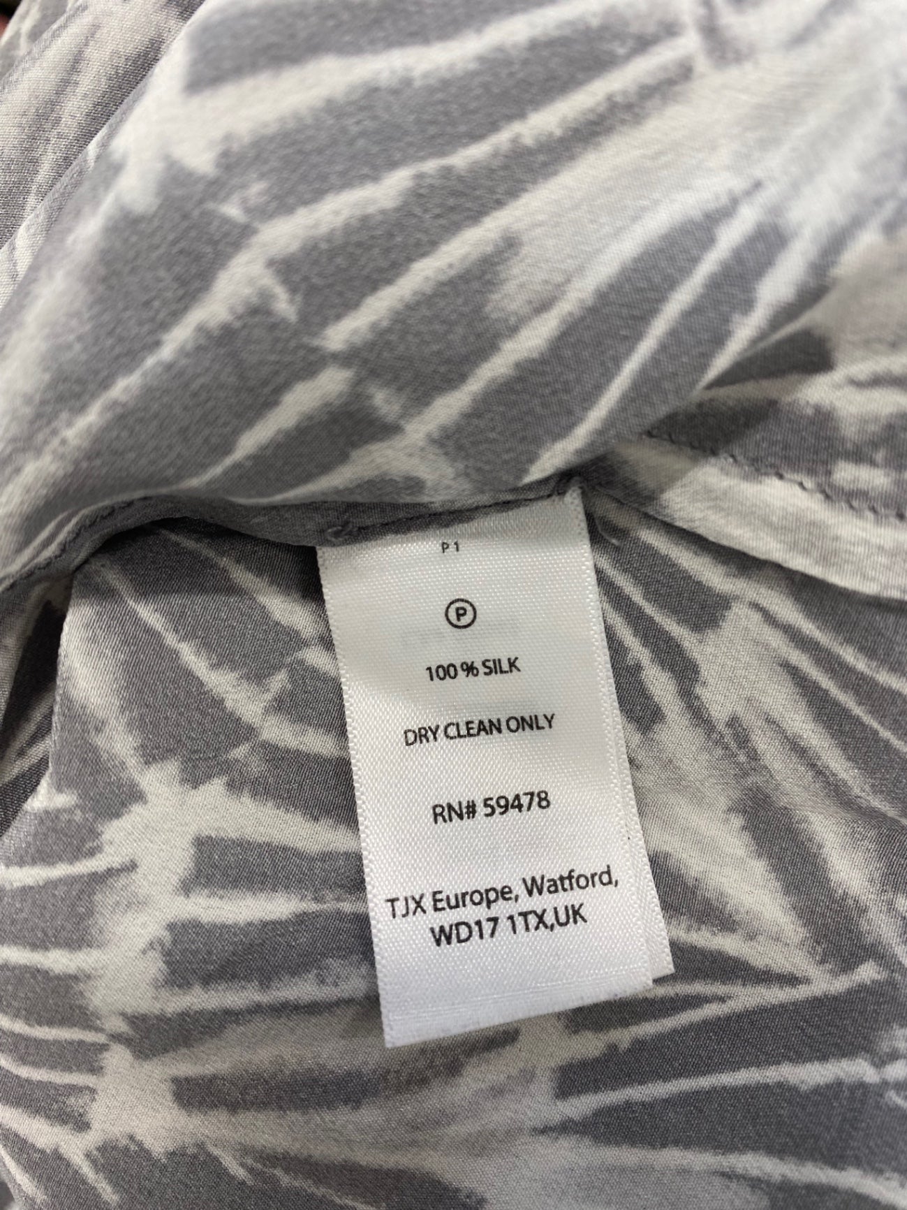 Fabulous Cynthia Rowley Blouse UK XL Grey and white tie dye HD440