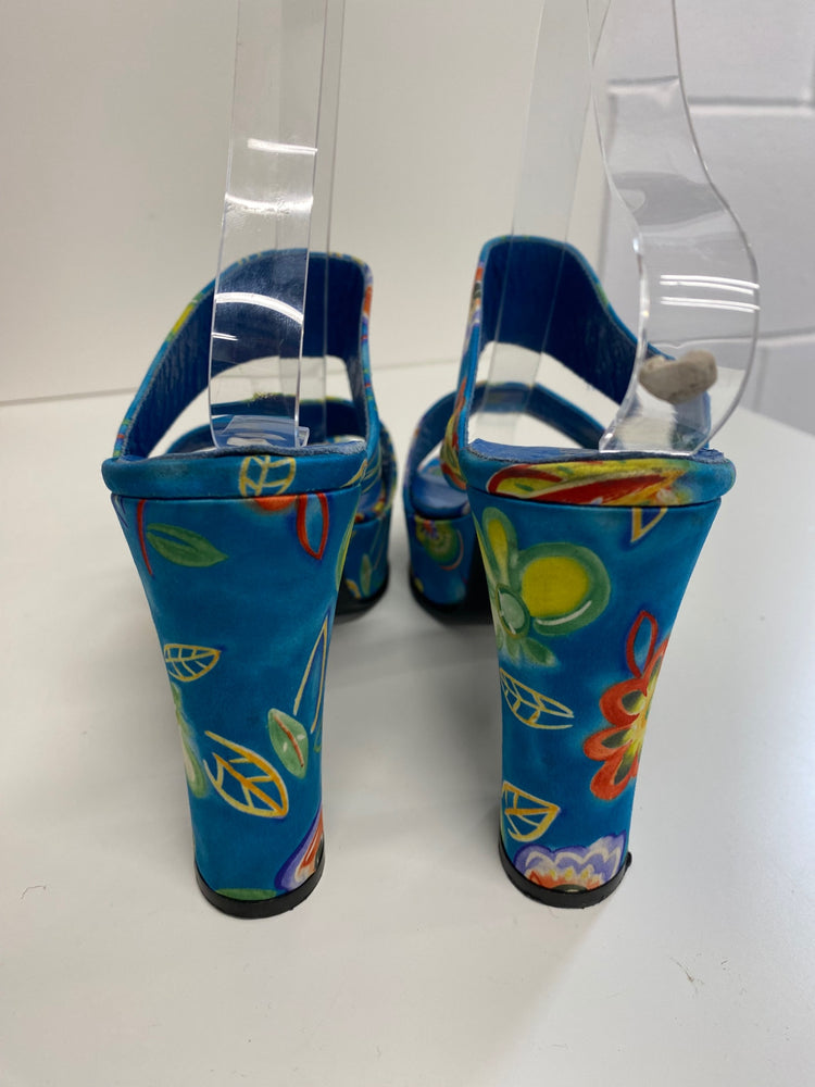 Fabulous vintage 1990’s Y2K Carvela floral platform Sandals UK5 NR001
