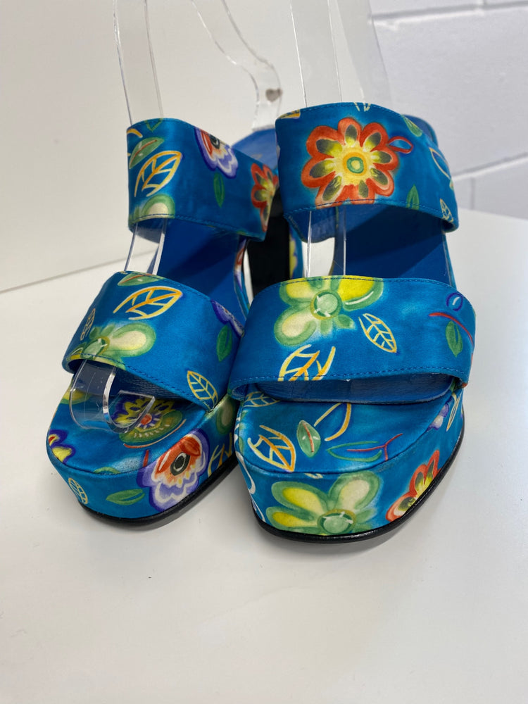 Fabulous vintage 1990’s Y2K Carvela floral platform Sandals UK5 NR001