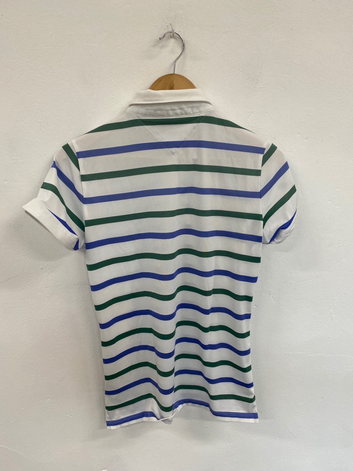 Fabulous Tommy Hilfiger Stripe Golf Polo Shirt UK M LO442