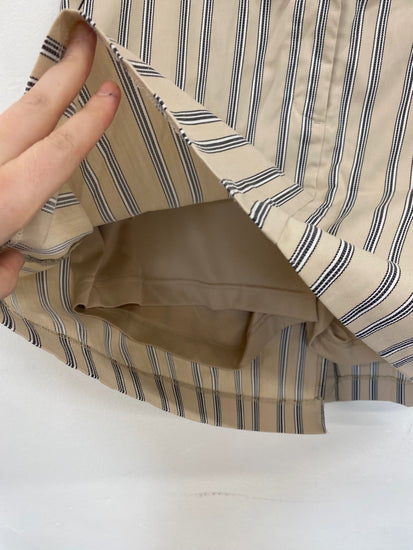 Fabulous Izod Perform X Beige Stripe Golf Skort UK8 LO442