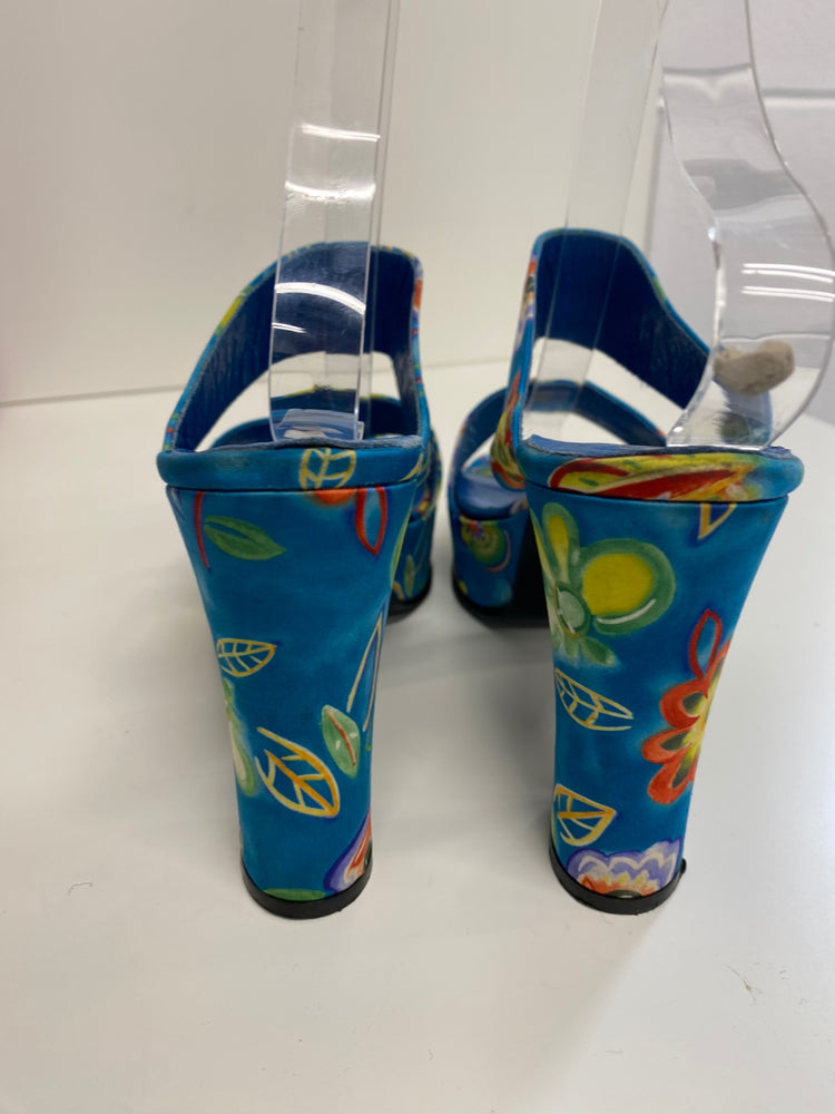 Fabulous vintage 1990’s Y2K Carvela floral platform Sandals UK5 NR001