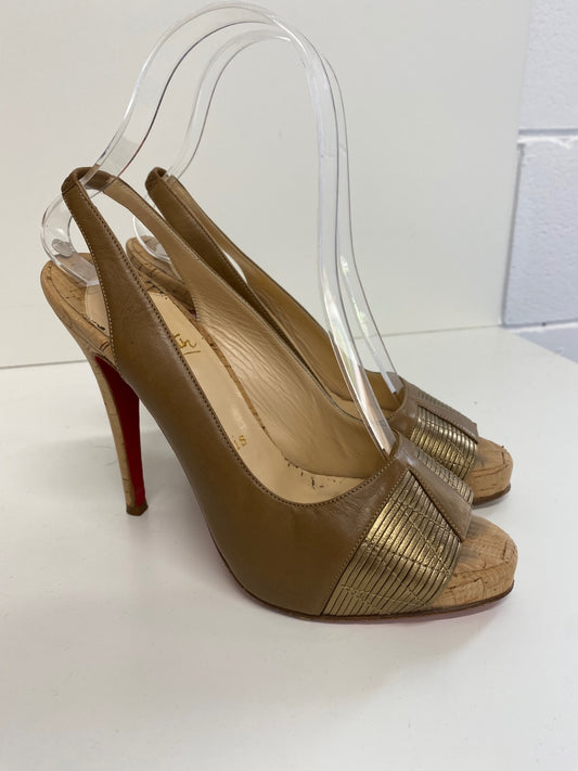 Fabulous Christian Louboutin stunning leather Sling back heels UK4.5 Beige & gold BT001