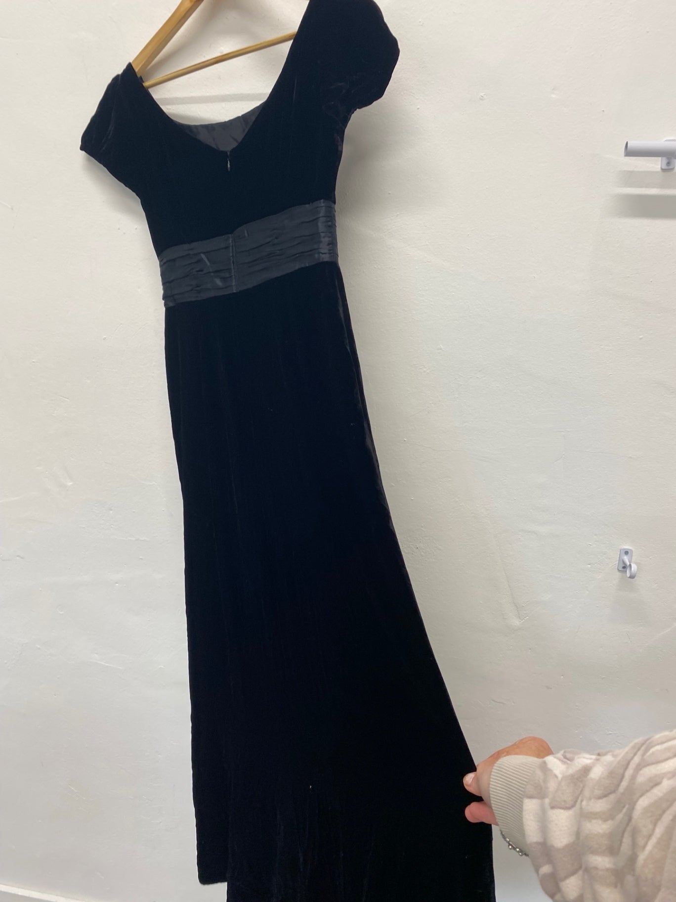 Fabulous Laura Ashley Midaxi classic Cottagecore timeless Dress Uk8 Black New BT001