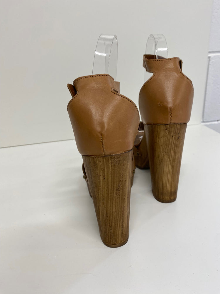 Fabulous Carvela by Kurt Geiger leather clog Sandals UK3 Tan stunning new BT001