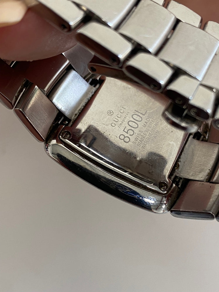 Fabulous Gucci the modern square Watch One size Silver black face CD001