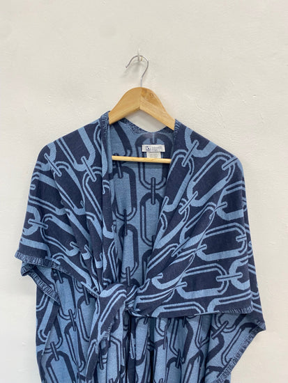 Fabulous Johnson’s of Elgin Shawl One size Blue chain CD001