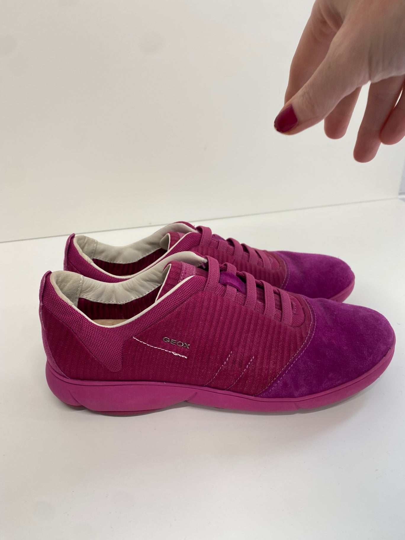 Fabulous GEOX Nebula Sneakers Uk7 Magenta suede leather EC004
