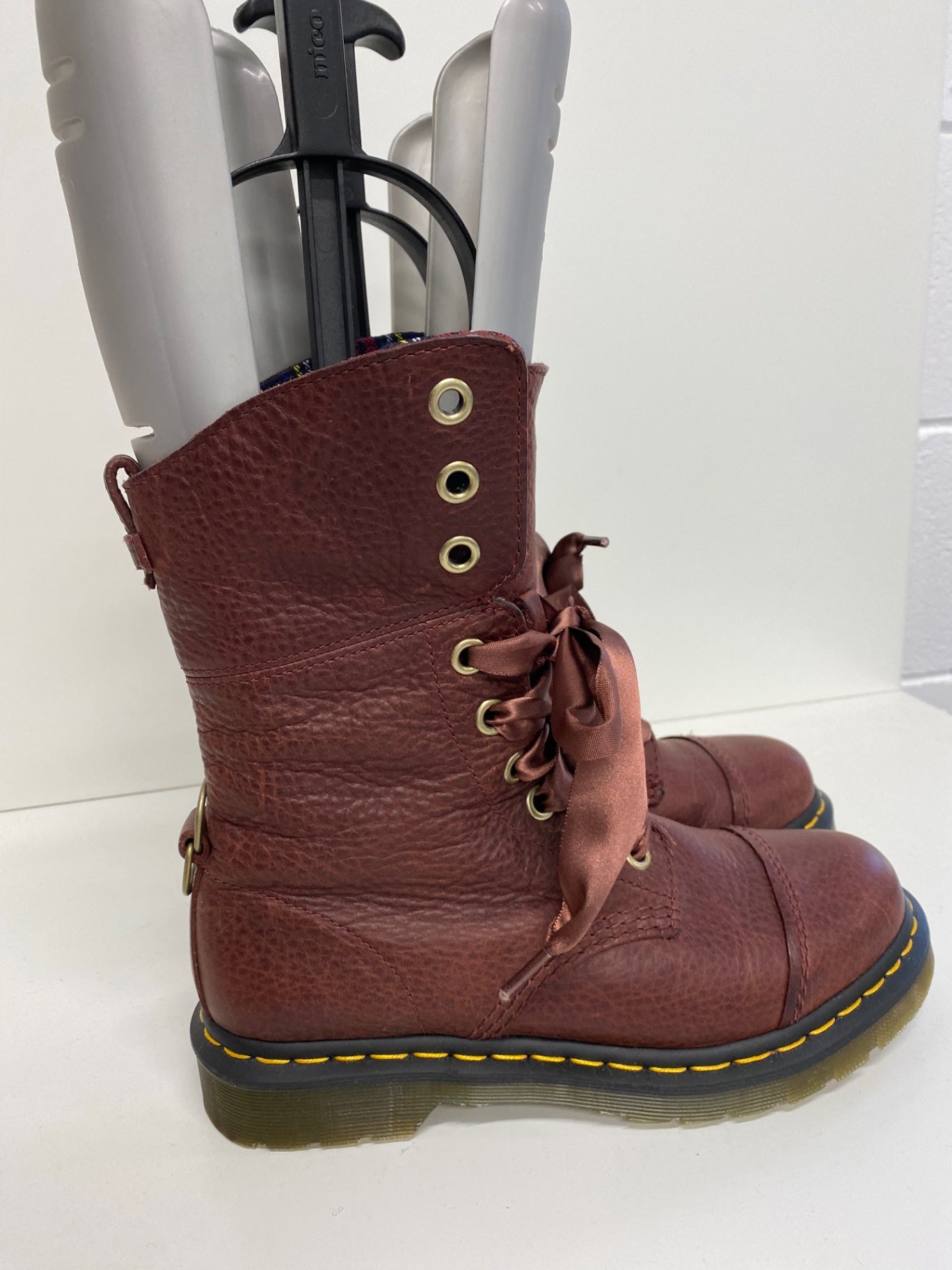 Fabulous Dr Martens AiMilitia blood brown Boots UK6.5 ribbon stunning LJ446