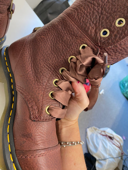 Fabulous Dr Martens AiMilitia blood brown Boots UK6.5 ribbon stunning LJ446