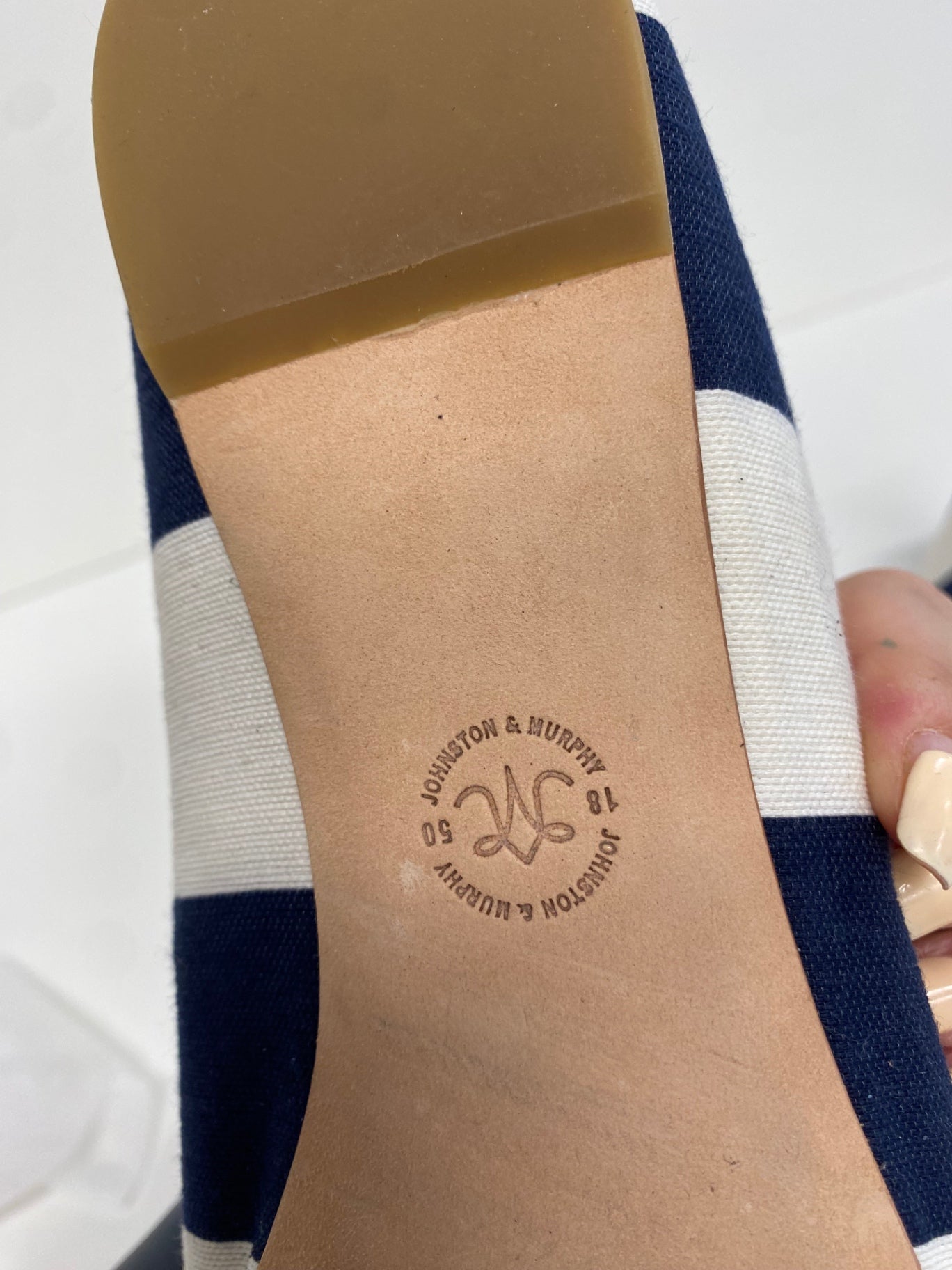 Fabulous Johnston & Murphy Ballet Flats UK 7 Navy Blue and White MW001