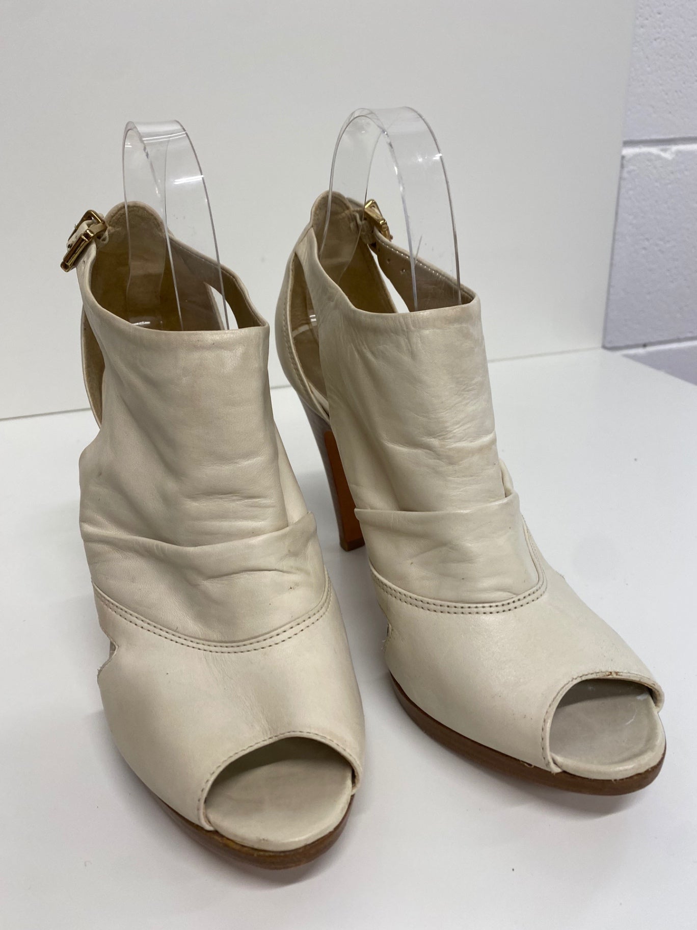 Fabulous Dune leather high heel summer peep toe Uk7 Cream leather CM061