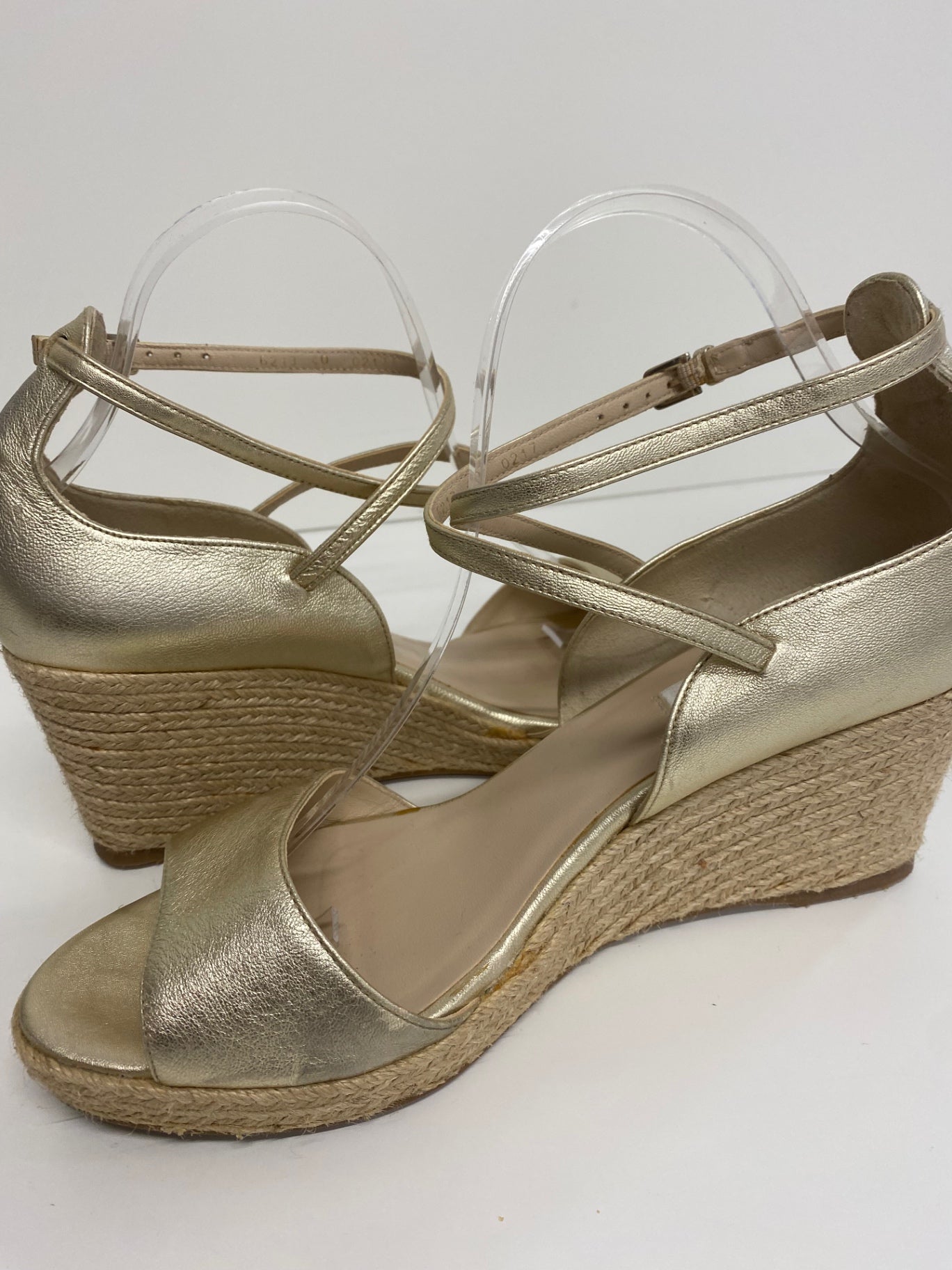 Fabulous Lk bennett Gold sandal espadrille Uk7 Gold ankle strap occasions CM061