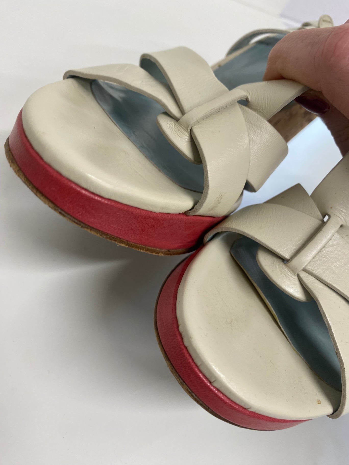 Fabulous Nicole Farhi cork wedge occasion Sandals Uk7 Cream & Red CM061