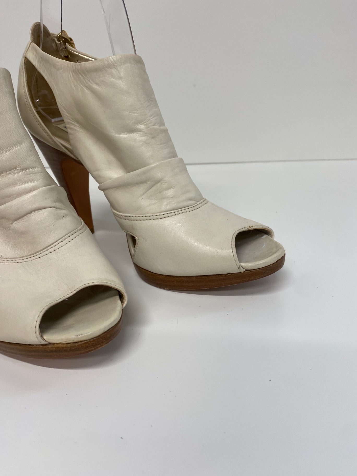 Fabulous Dune leather high heel summer peep toe Uk7 Cream leather CM061