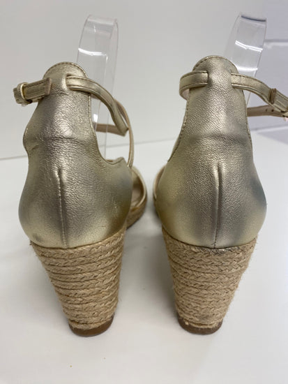 Fabulous Lk bennett Gold sandal espadrille Uk7 Gold ankle strap occasions CM061