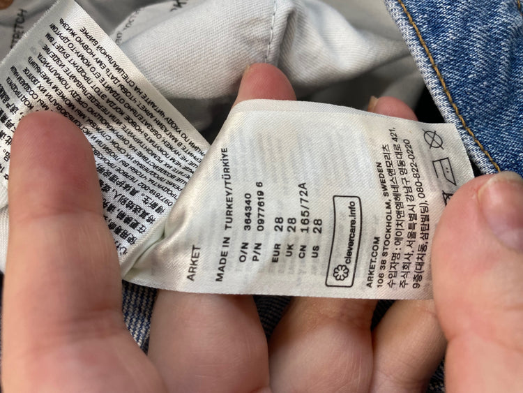 Fabulous Arket Blue Crop Highwaist Jeans W28” CM061