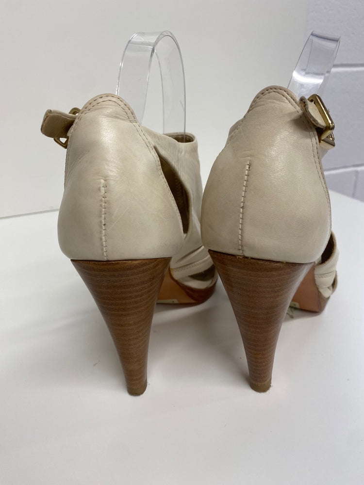 Fabulous Dune leather high heel summer peep toe Uk7 Cream leather CM061