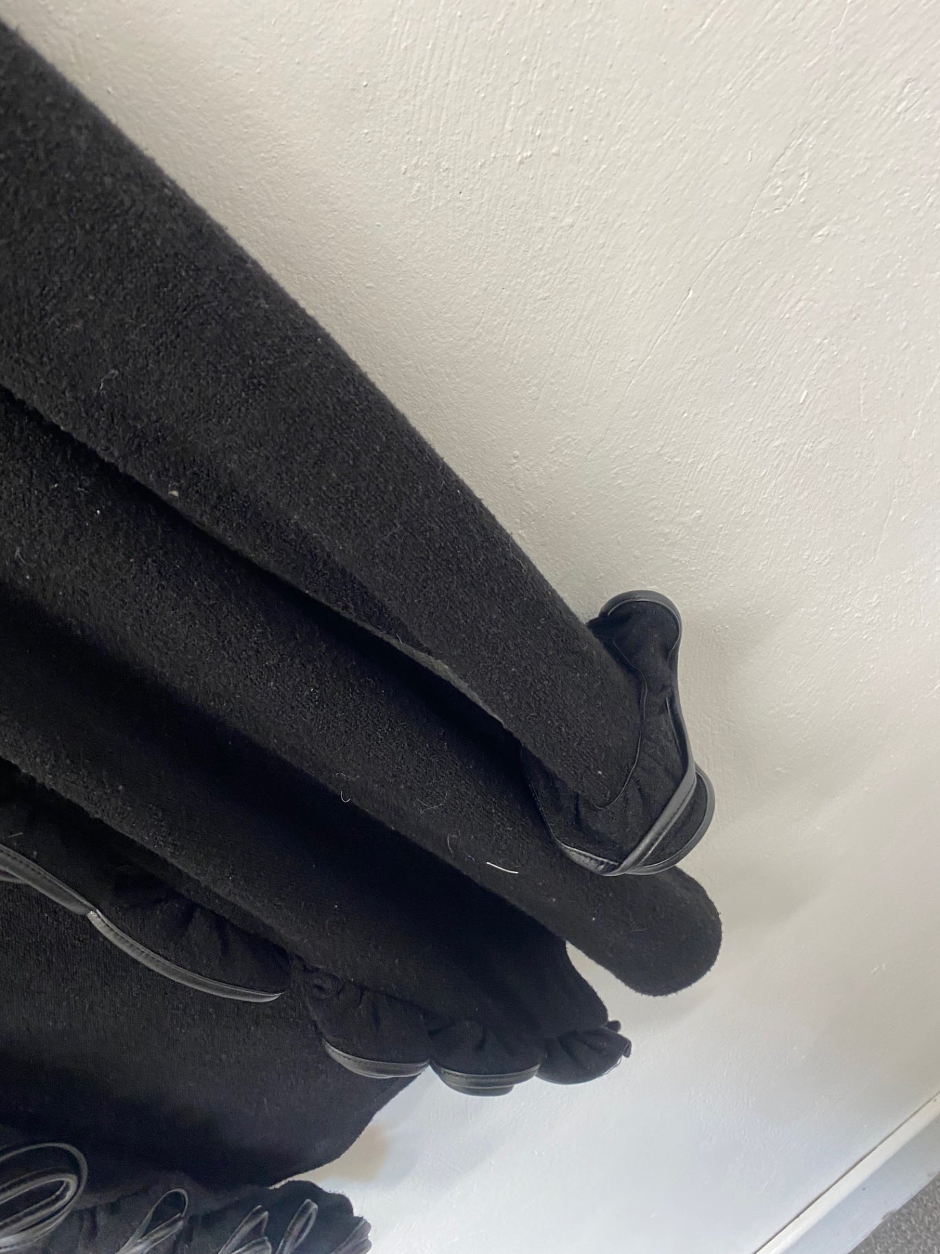 Fabulous Joseph Ribkoff Dress jacket UK 10 Black frill leather KM004