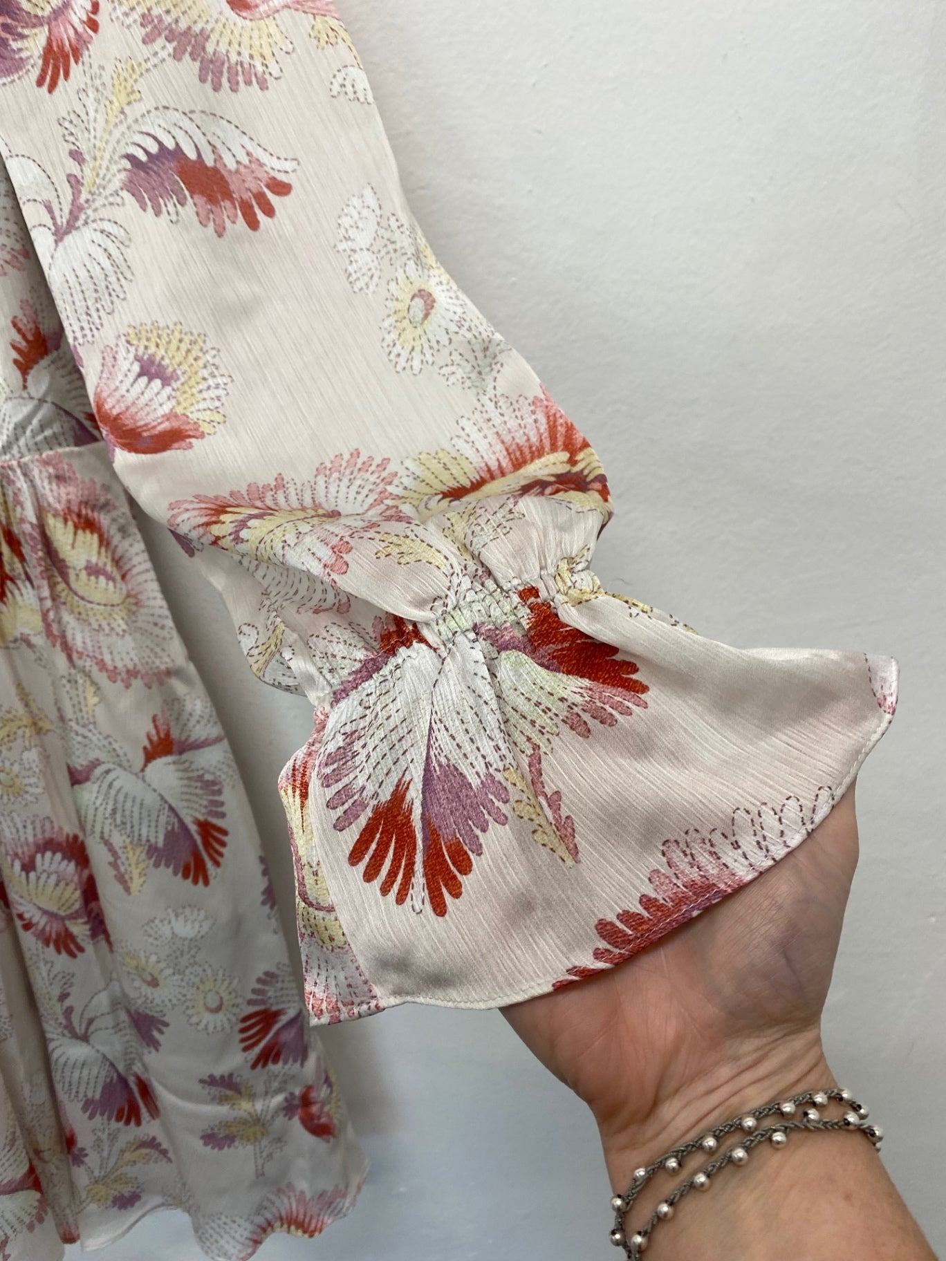 Fabulous Ted Baker Dinnaa Floral pussybow occasion  Dress UK12 MultiColoured pastels LT272