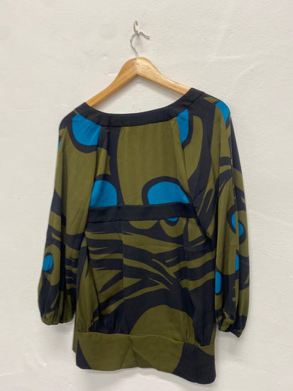 Fabulous Diane von Furstenberg silk blend abstract  Top UK10 Olive Green MD002
