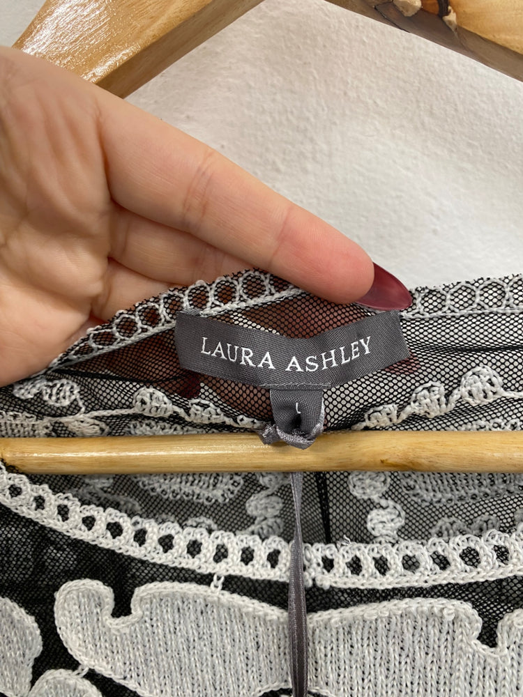 Fabulous Laura Ashley Black & Ivory Boho Mesh Blouse UK L DB457