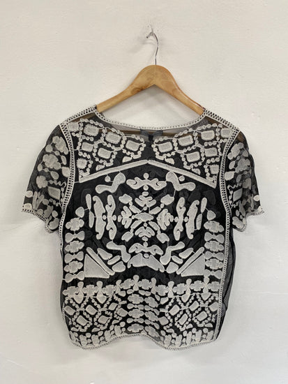 Fabulous Laura Ashley Black & Ivory Boho Mesh Blouse UK L DB457