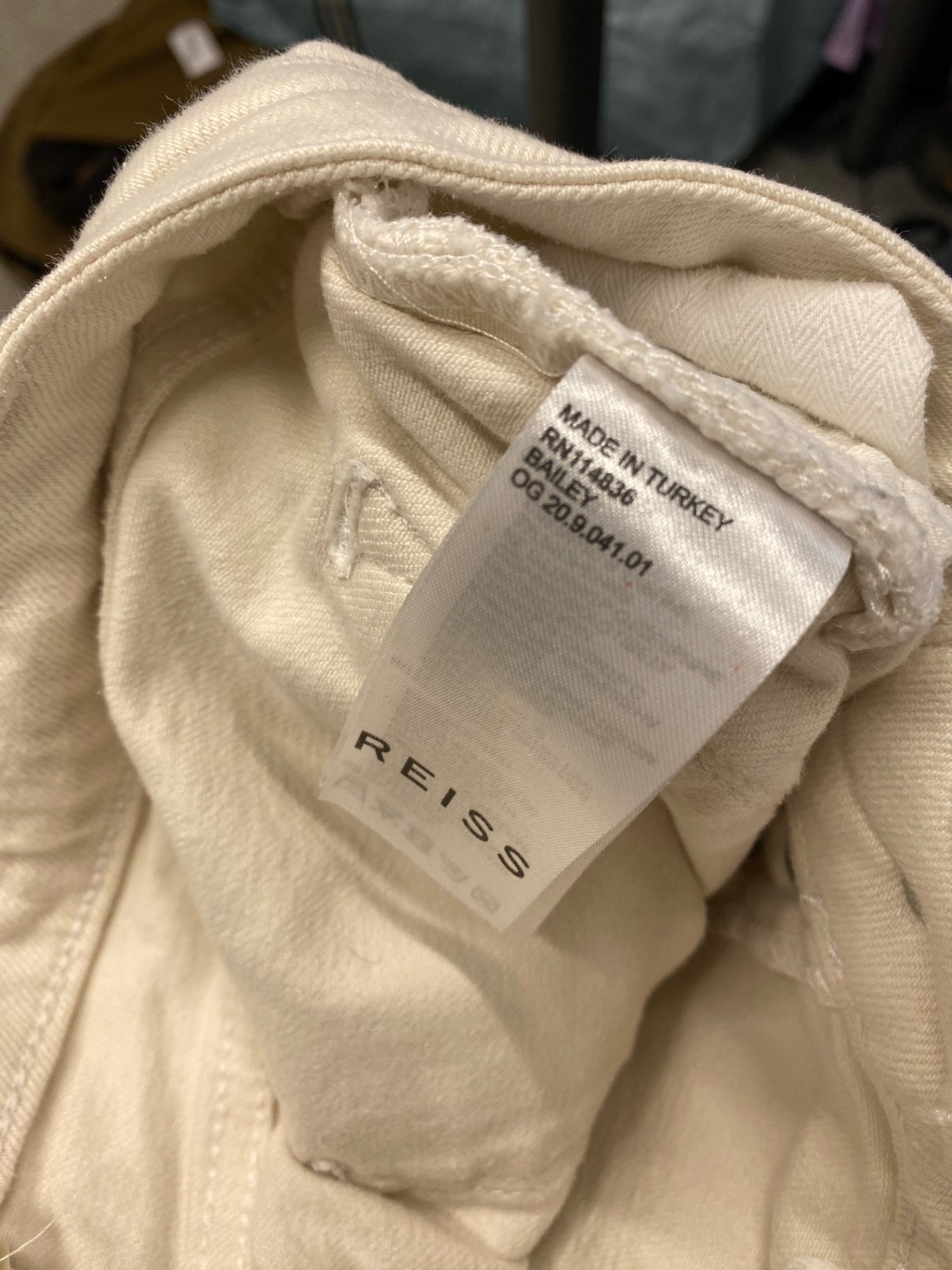 Fabulous Reiss Bailey high waist Trousers W28" Cream CM061