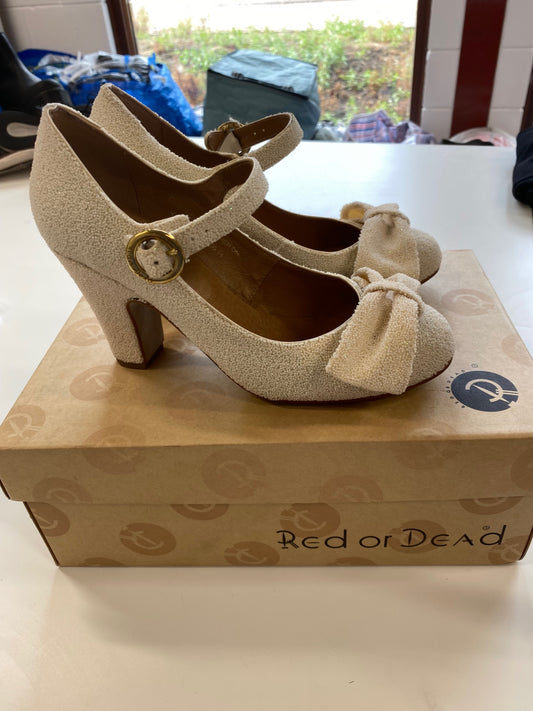 Fabulous Red or Dead Heels UK4 Ivory Lindy Hop New AO001