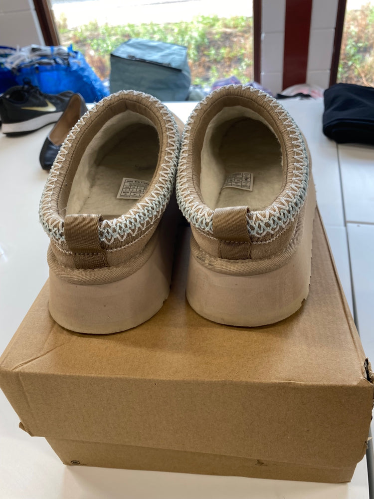 Fabulous Ugg  Slipper  Shoes UK5 Beige New AO001