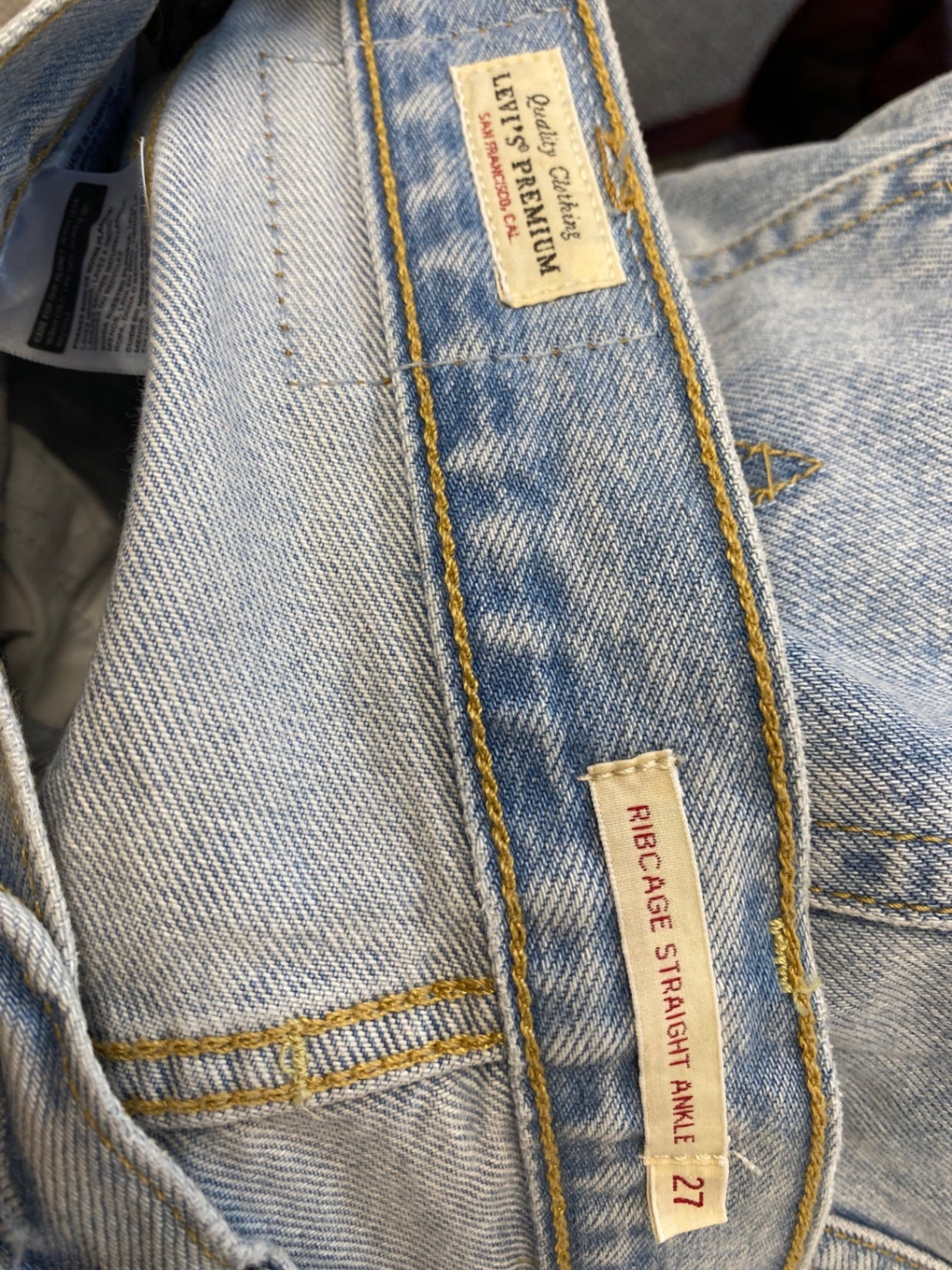 Fabulous Levis Jeans W27” Light Blue rib cage straight ankle AO001