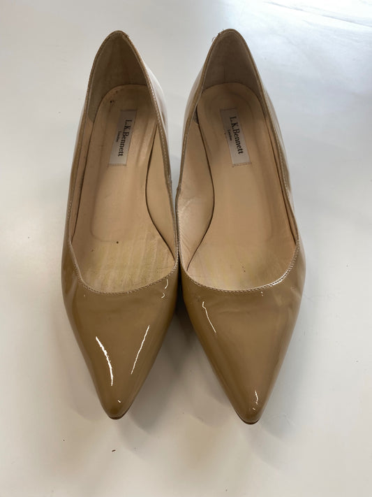 Fabulous L.K. Bennett Nude Classic Kitten heels UK5 Nude Patent AO001