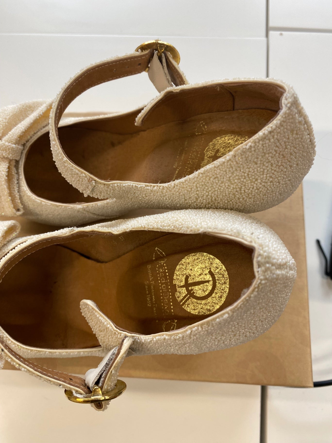 Fabulous Red or Dead Heels UK4 Ivory Lindy Hop New AO001