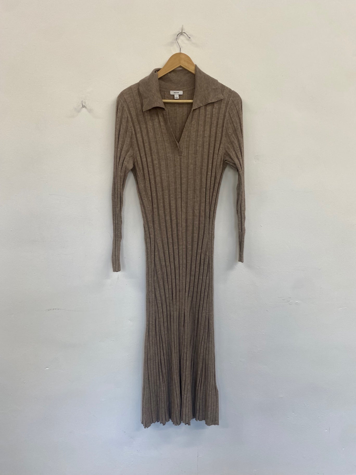 Fabulous Reiss Ribbed Midaxi Dress UkL classy Beige Neutra boho AS001