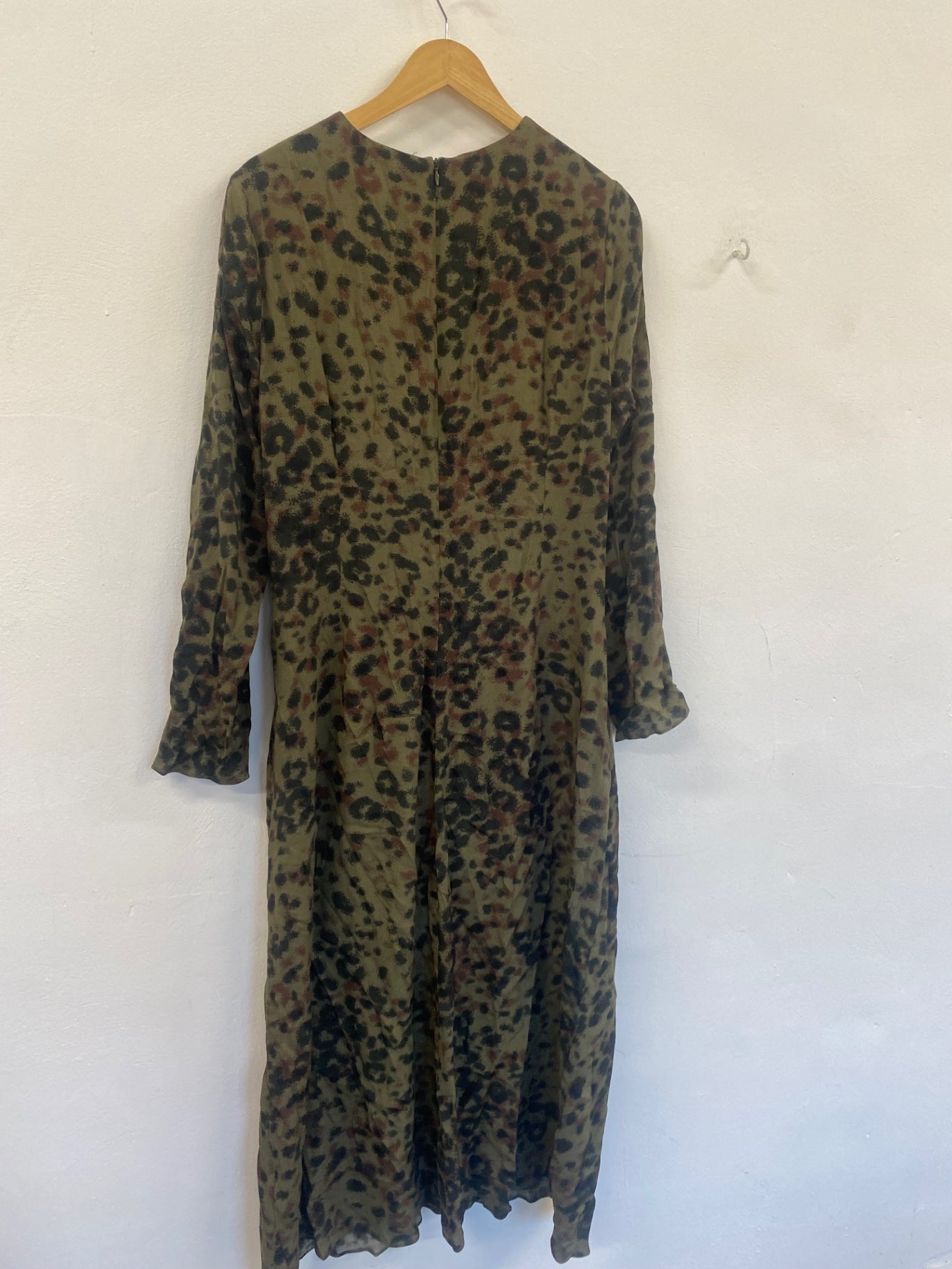 Fabulous Hush Midaxi Dress Uk14 Olive Green Animal print AS001